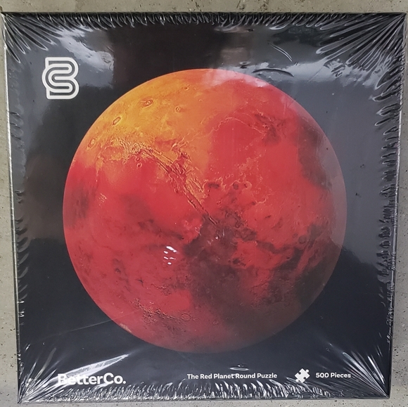 BetterCo. The Red Planet Round Puzzle - 500 pc - Picture 1 of 3